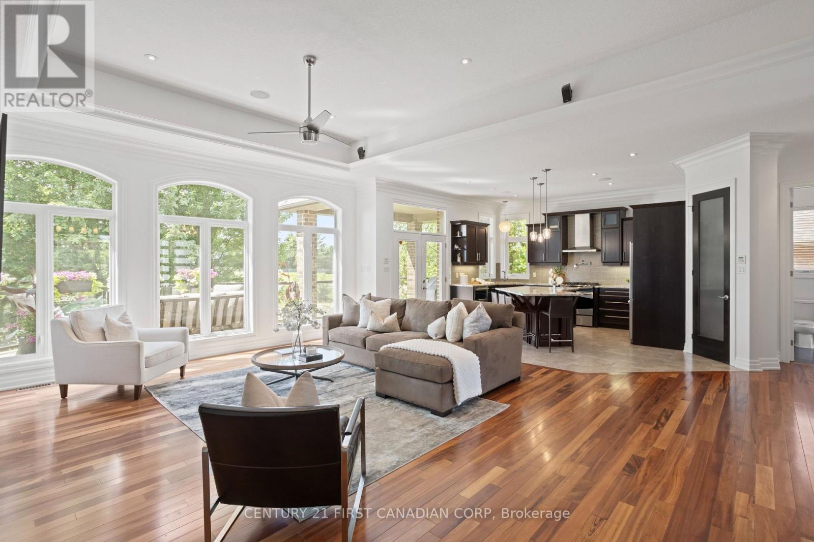 7071 Clayton Walk, London South, Ontario  N6P 0A1 - Photo 12 - X12918706