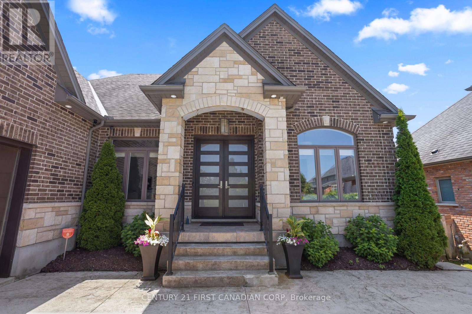 7071 Clayton Walk, London South, Ontario  N6P 0A1 - Photo 2 - X12918706