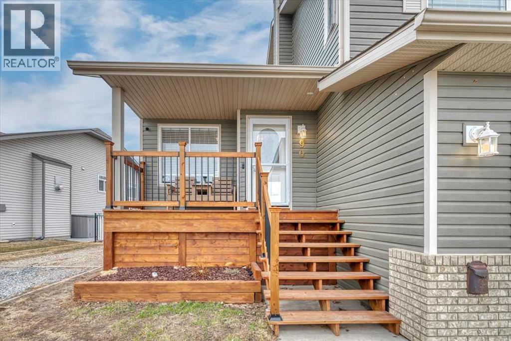 90 Parklane Drive, Strathmore, Alberta  T1P 1R2 - Photo 3 - A2296466