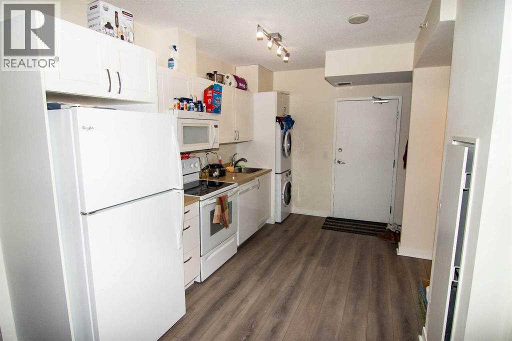 905, 30 Brentwood Common NW, Calgary, Alberta  T2L 2J9 - Photo 17 - A2291777