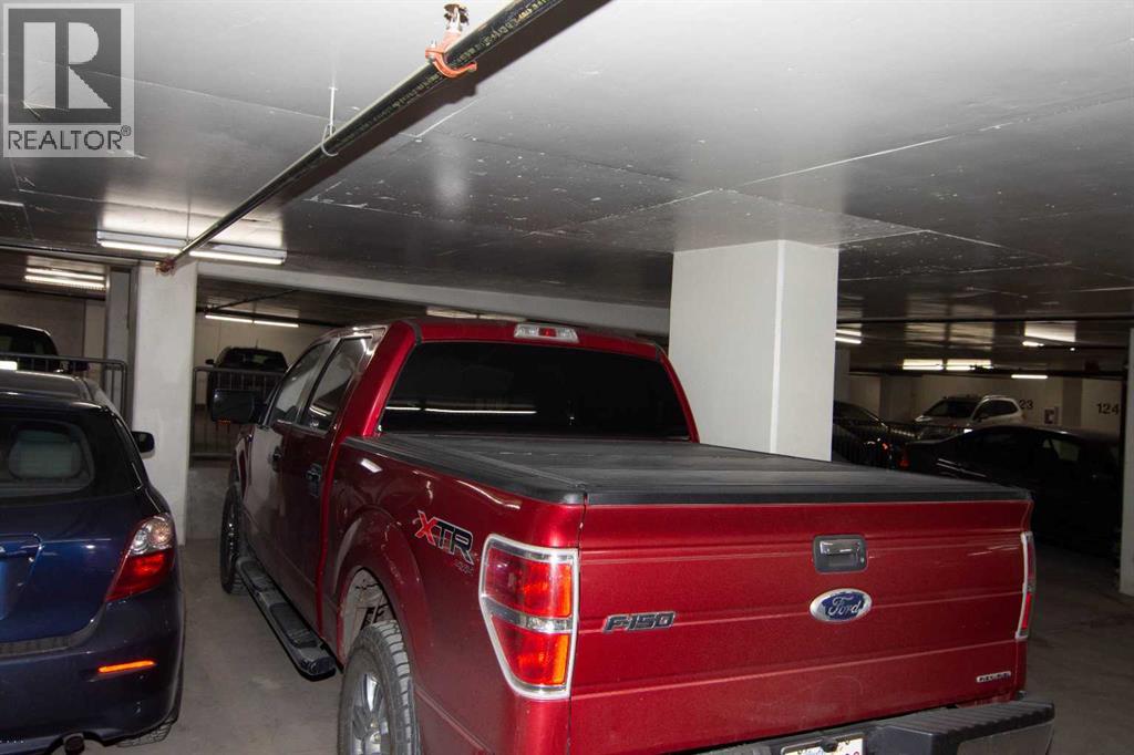 905, 30 Brentwood Common NW, Calgary, Alberta  T2L 2J9 - Photo 22 - A2291777