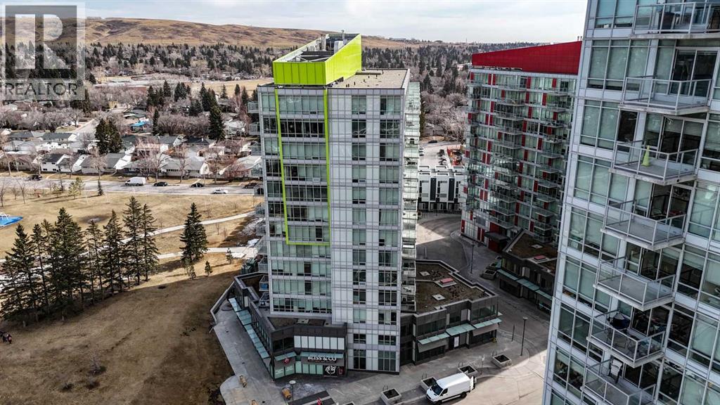 905, 30 Brentwood Common NW, Calgary, Alberta  T2L 2J9 - Photo 3 - A2291777