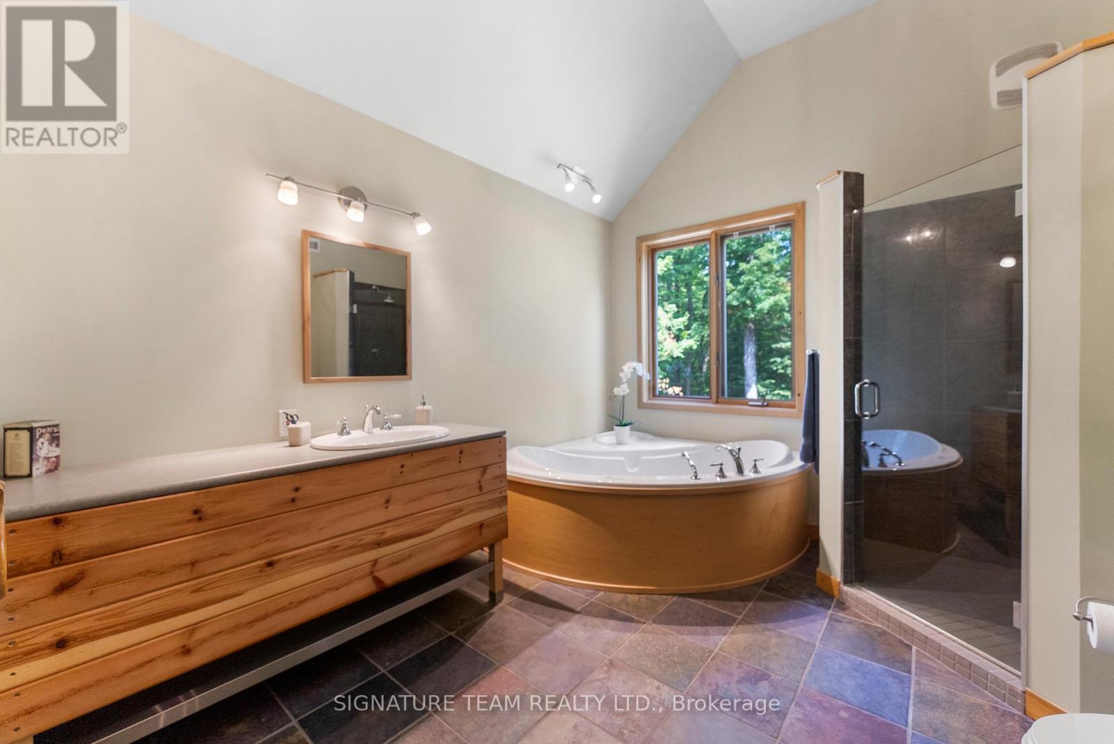 800 Woito Station Road, Laurentian Valley, Ontario  K2A 6W5 - Photo 21 - X12320350