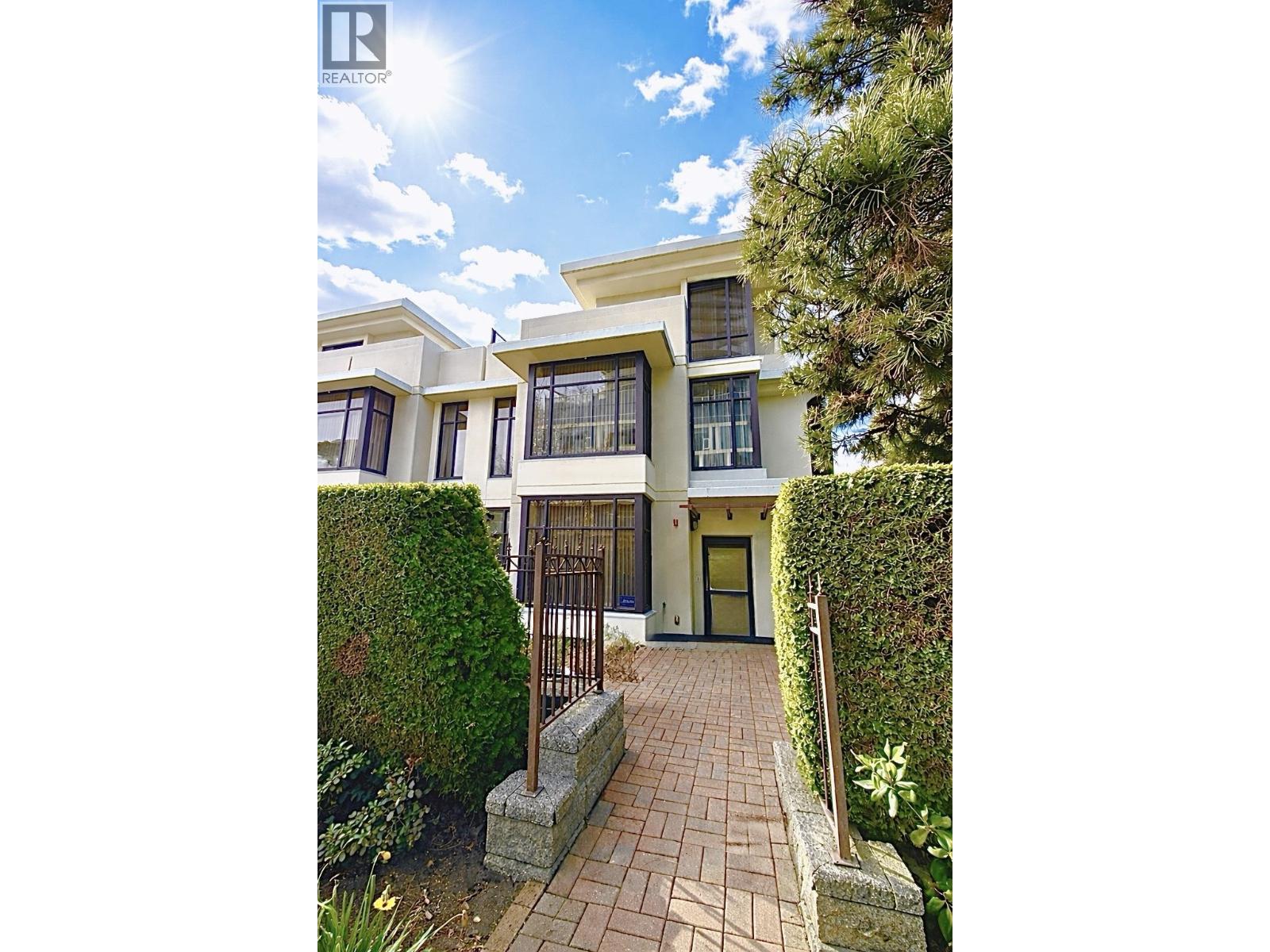 TH13 2089 ROSSER AVENUE, Burnaby, British Columbia