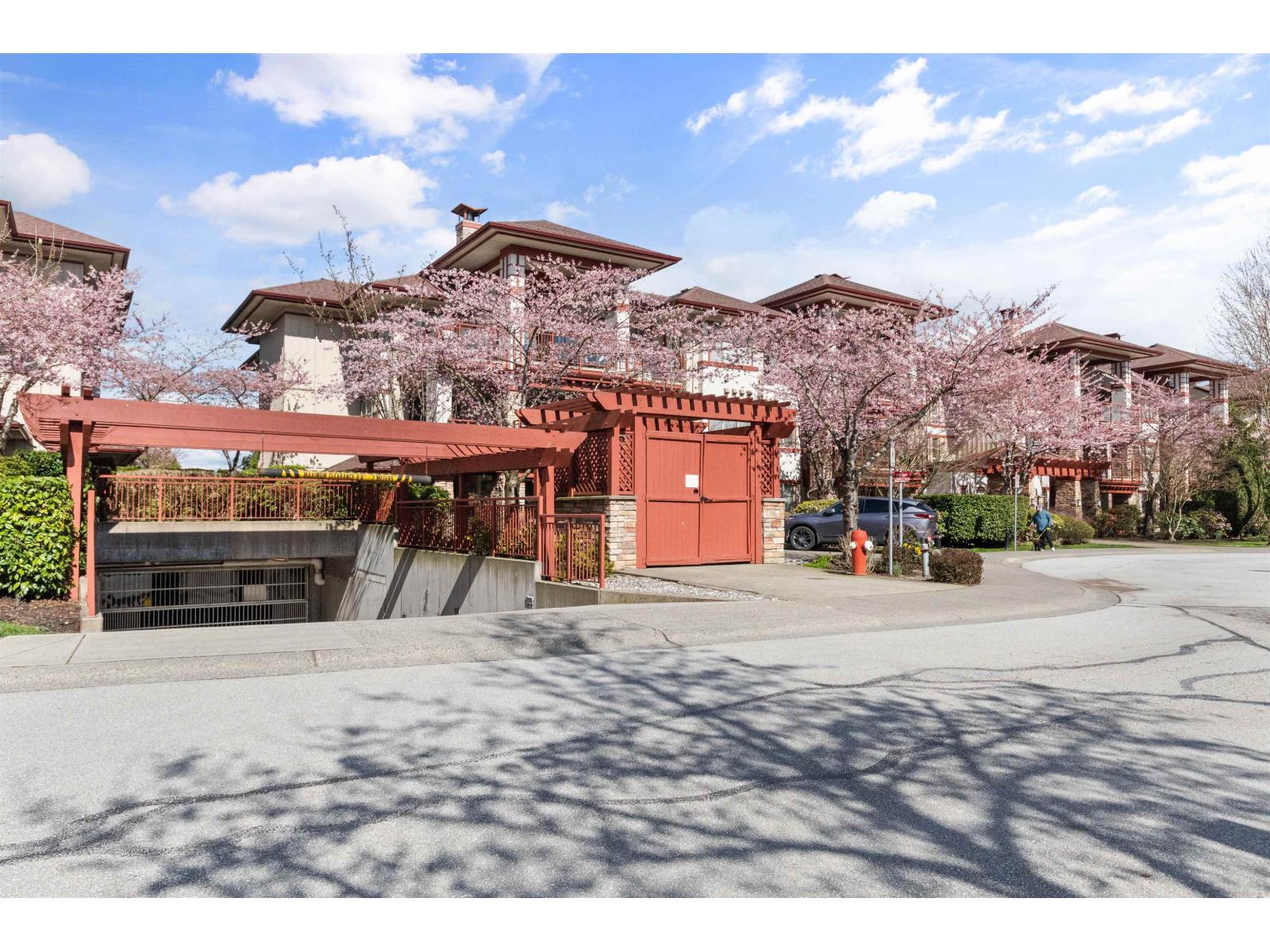 305 16499 64 Avenue, Surrey, British Columbia V3S 6V7 - Photo 2 - R3102843