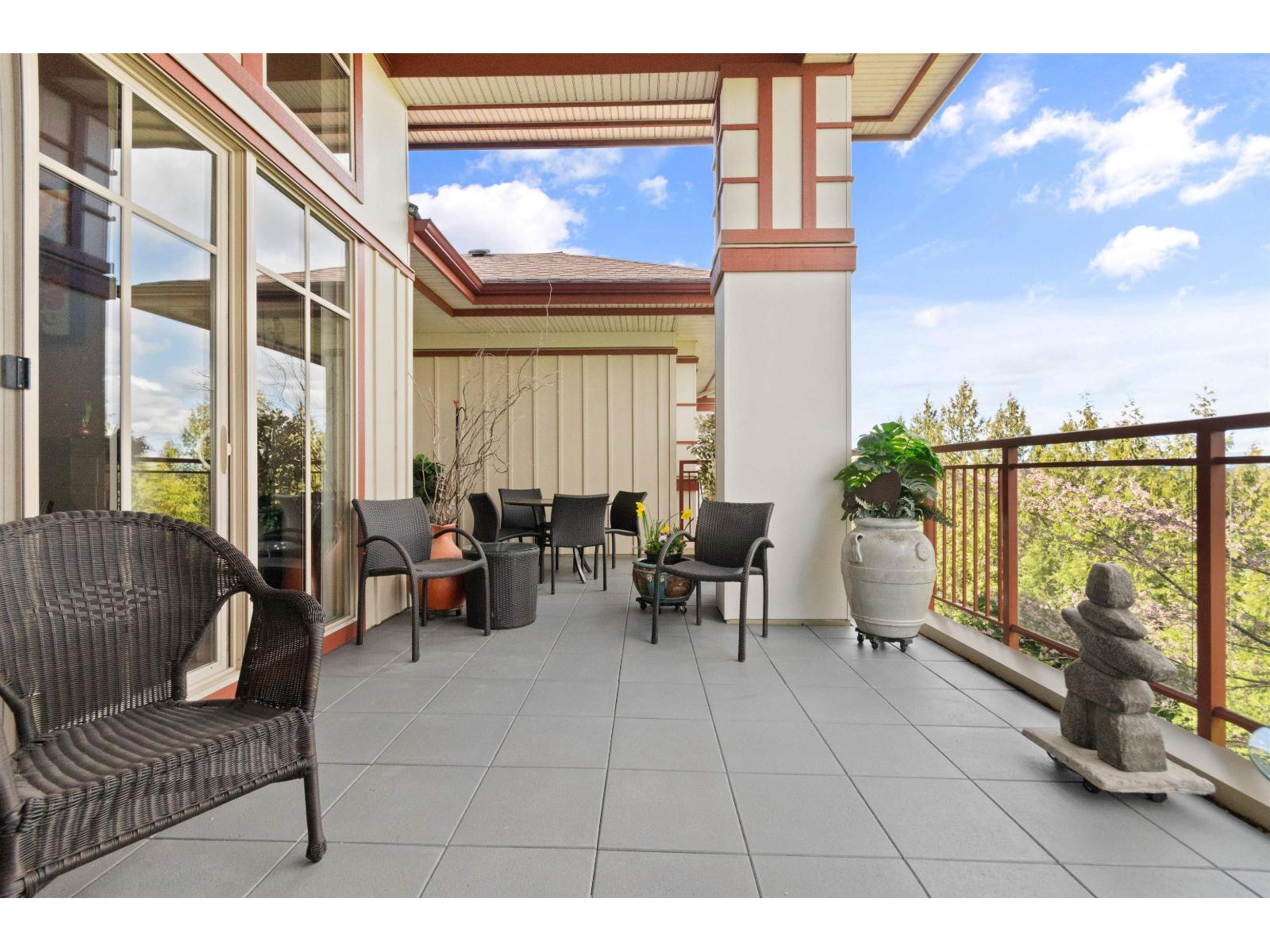 305 16499 64 Avenue, Surrey, British Columbia V3S 6V7 - Photo 10 - R3102843