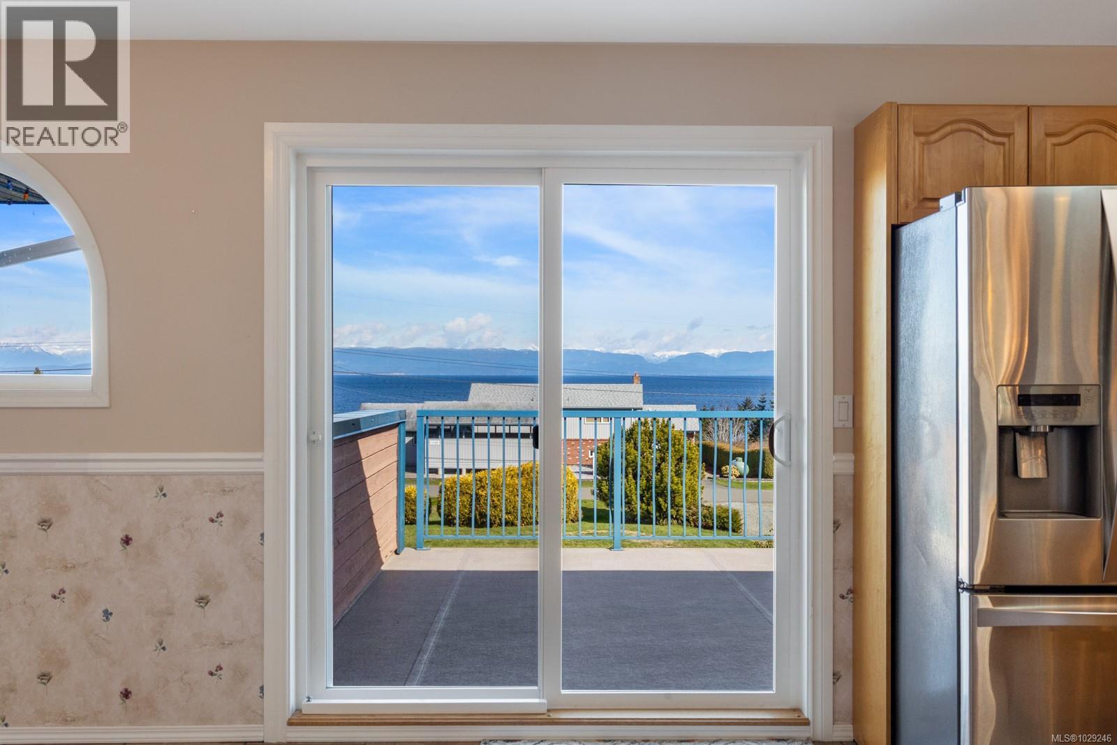 6349 Eagles Dr, Courtenay, British Columbia  V9J 1V4 - Photo 16 - 1029246