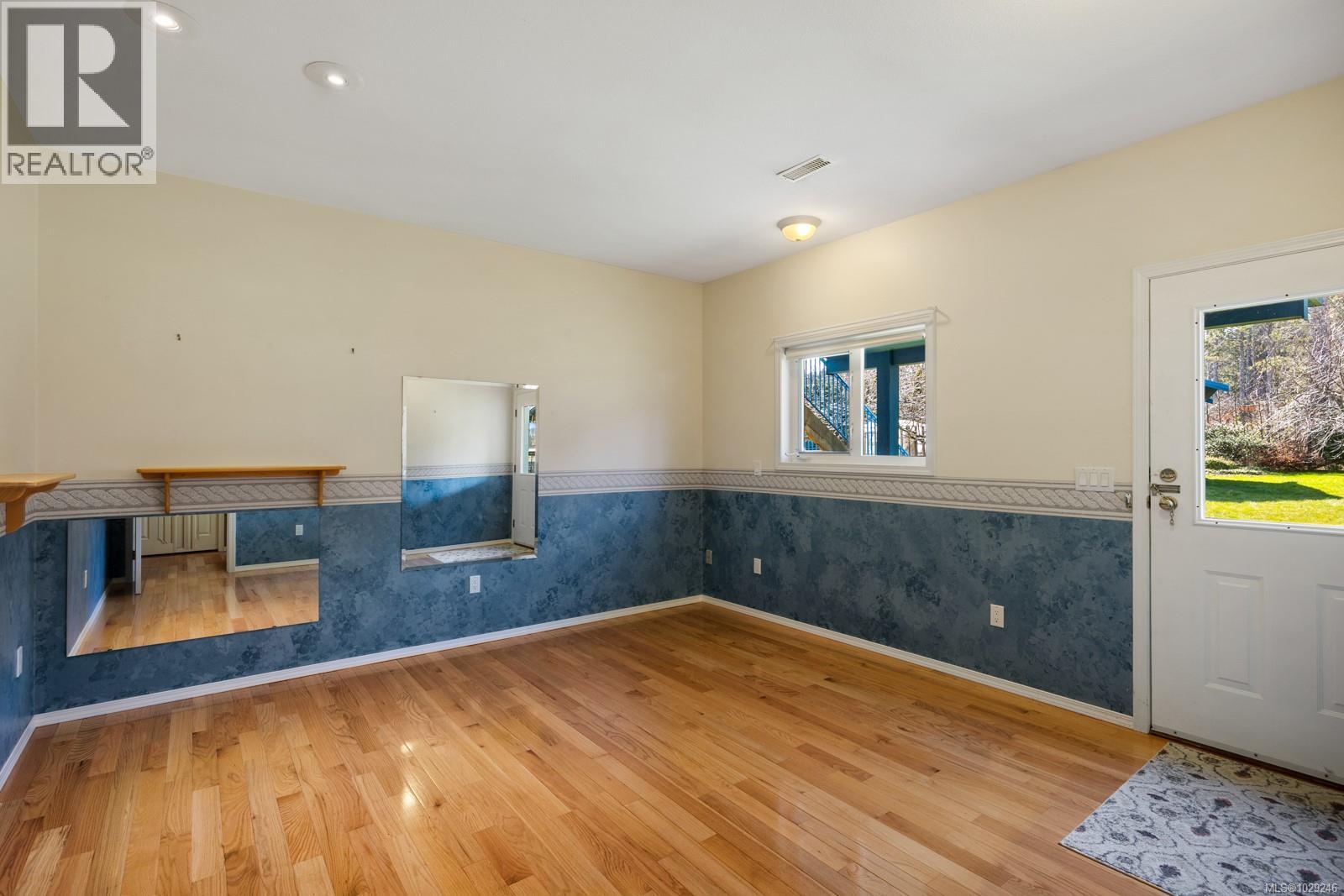 6349 Eagles Dr, Courtenay, British Columbia  V9J 1V4 - Photo 49 - 1029246