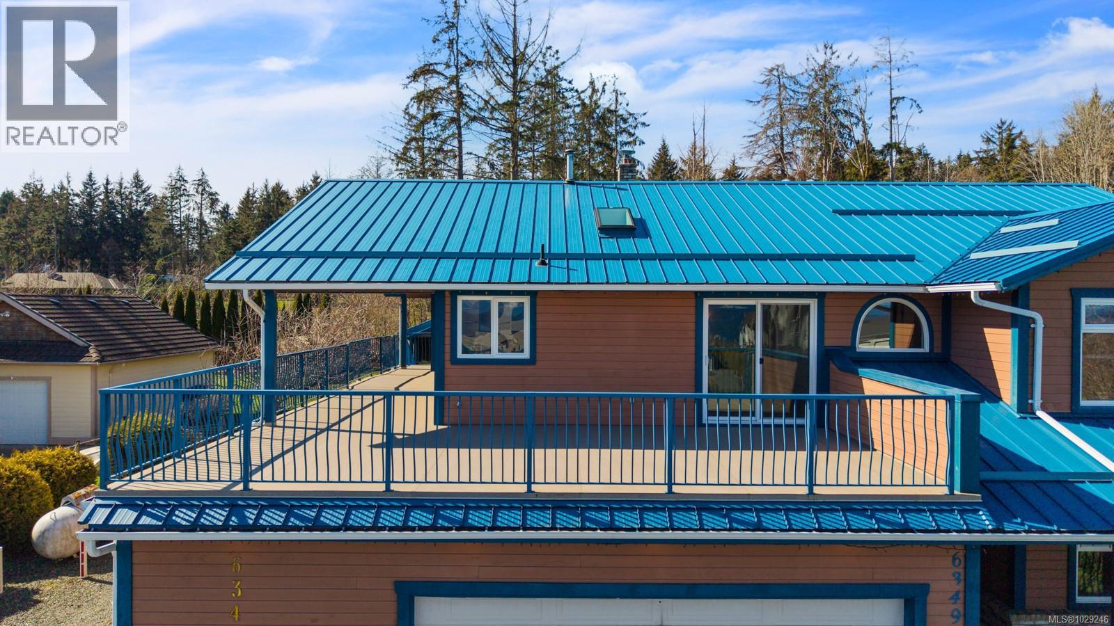 6349 Eagles Dr, Courtenay, British Columbia  V9J 1V4 - Photo 6 - 1029246