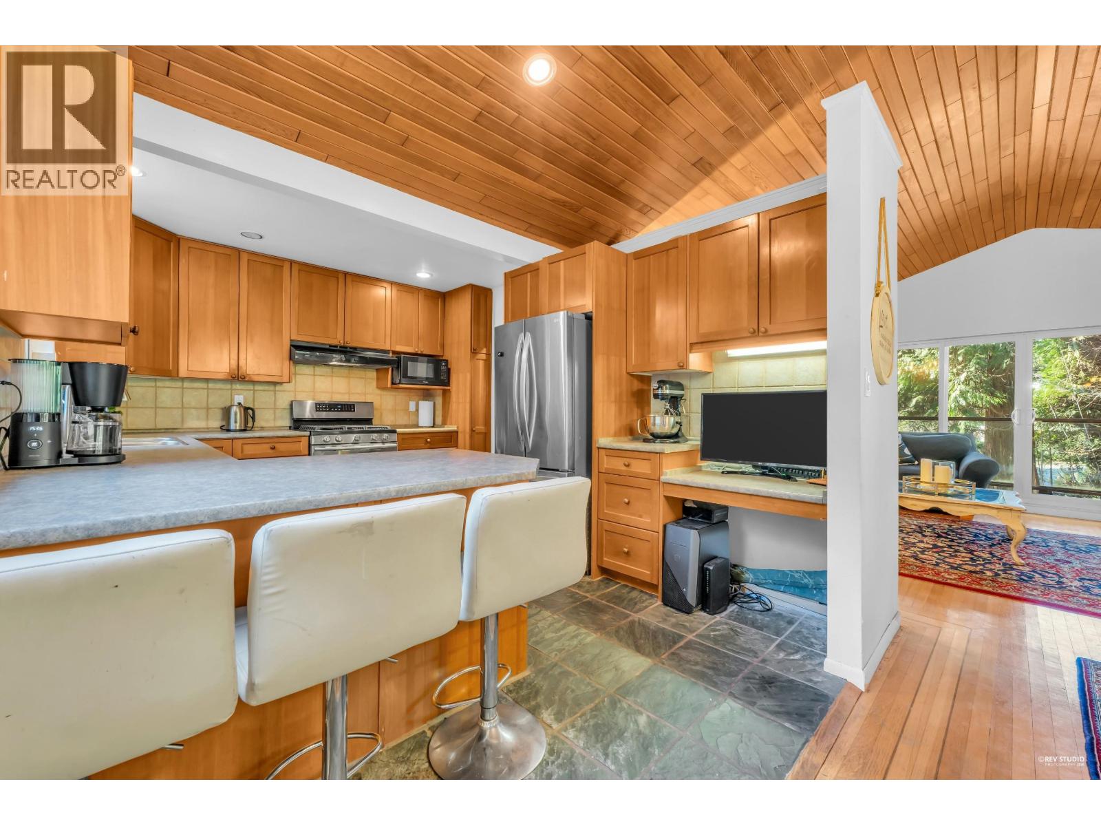 5325 Marine Drive, West Vancouver, British Columbia  V7W 2P5 - Photo 11 - R3102268