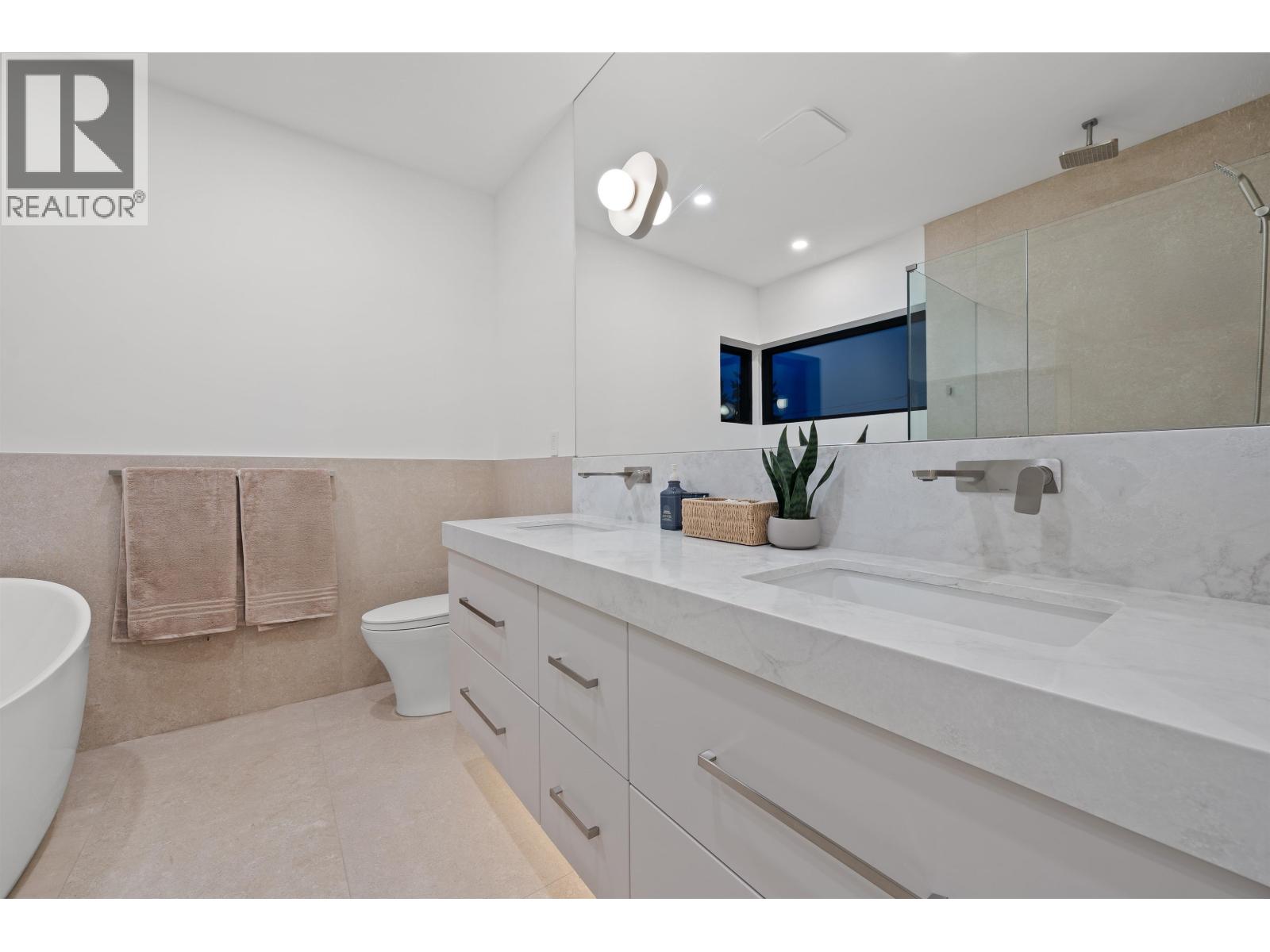 3670 Fleming Street, Vancouver, British Columbia  V5N 3V8 - Photo 23 - R3103269