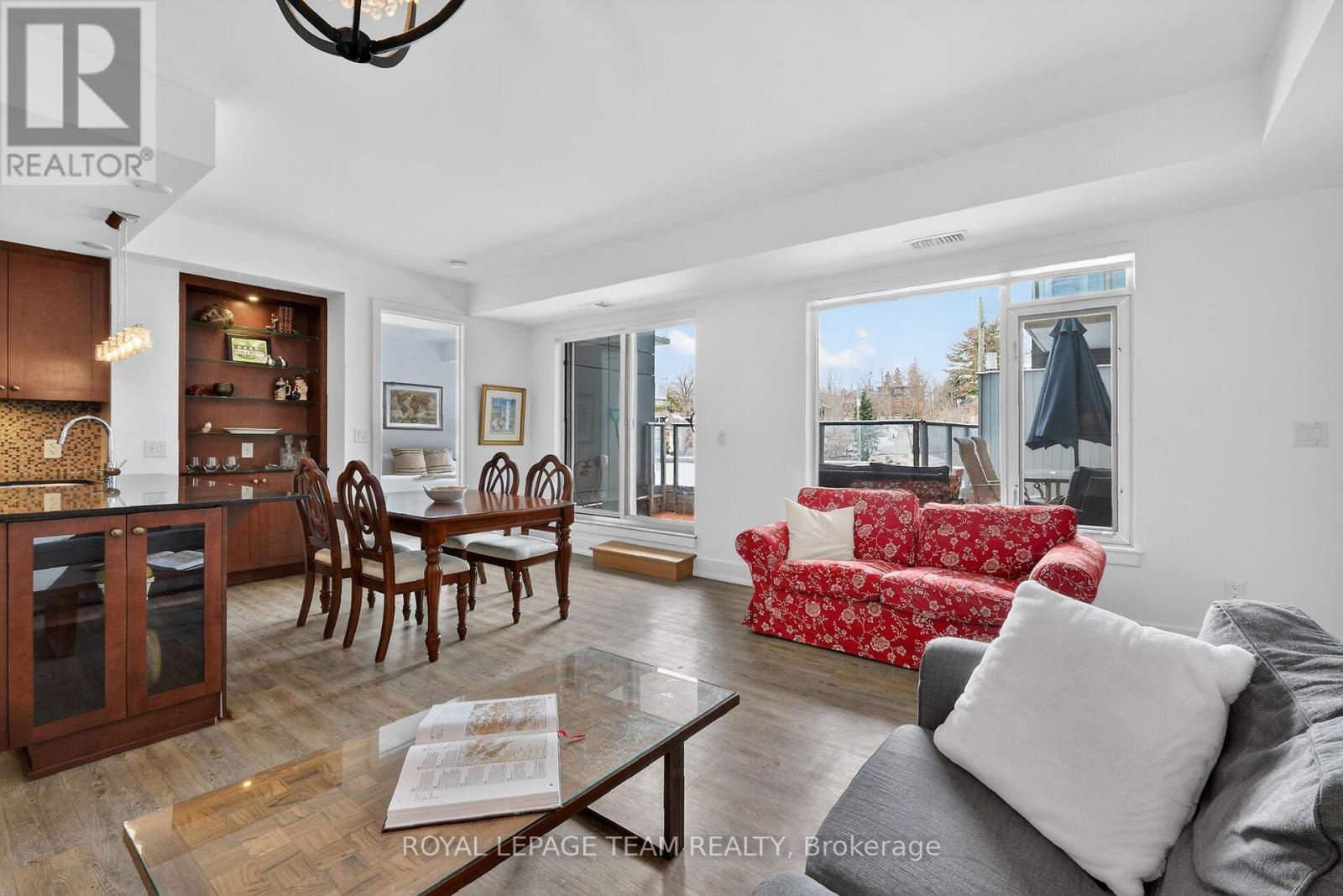 220 - 7 Marquette Avenue, Ottawa, Ontario  K1L 8A7 - Photo 11 - X12921860