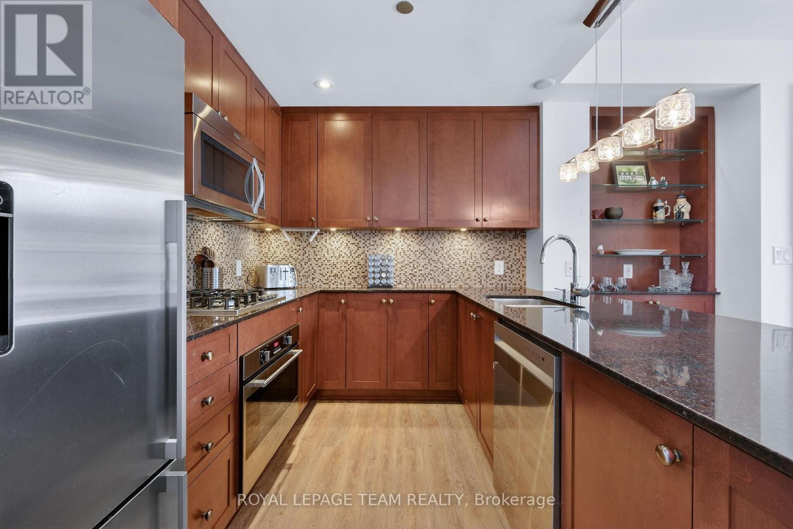 220 - 7 Marquette Avenue, Ottawa, Ontario  K1L 8A7 - Photo 19 - X12921860