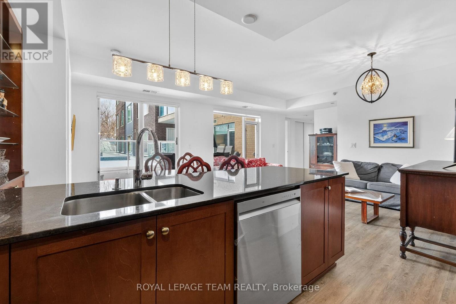 220 - 7 Marquette Avenue, Ottawa, Ontario  K1L 8A7 - Photo 23 - X12921860