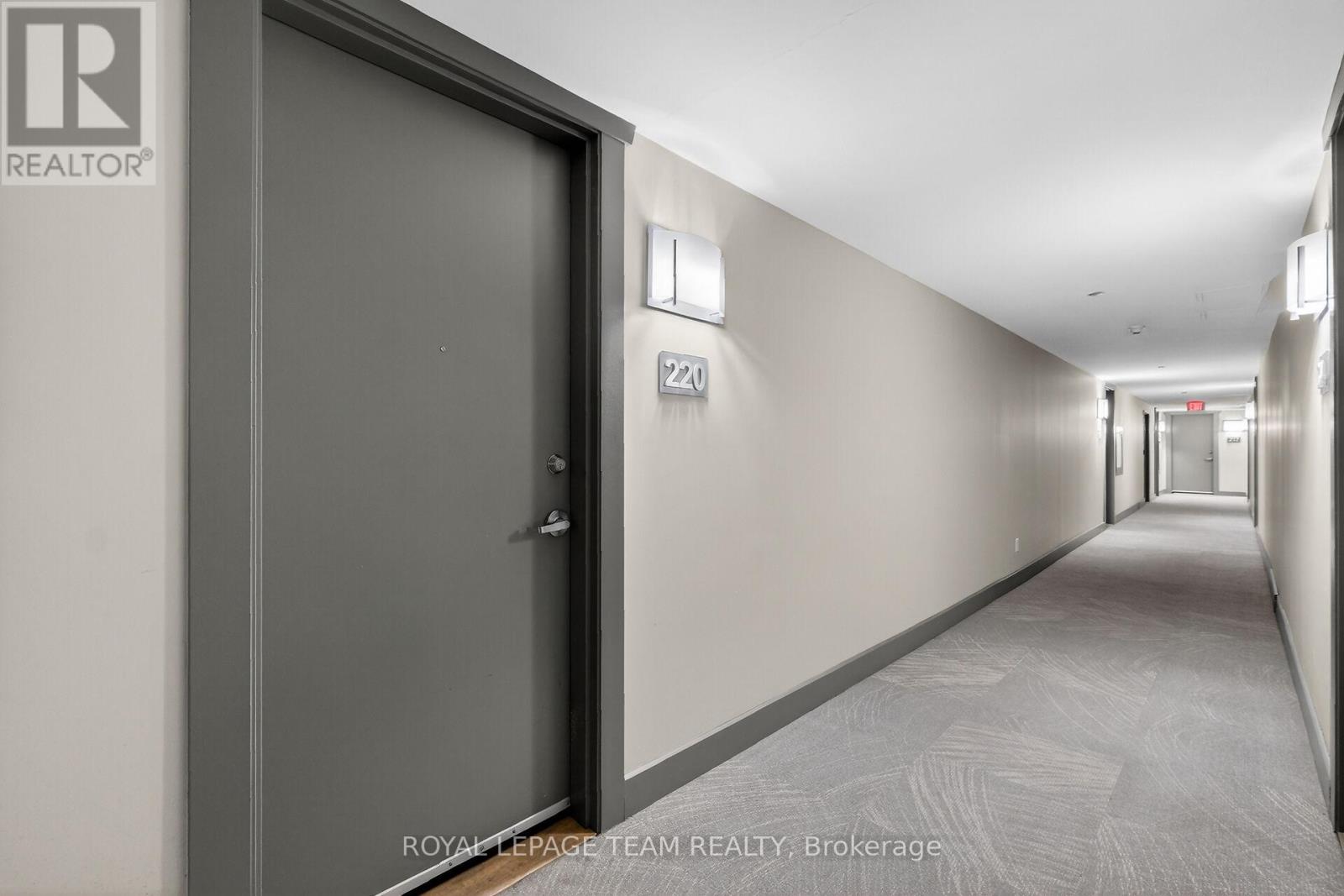 220 - 7 Marquette Avenue, Ottawa, Ontario  K1L 8A7 - Photo 7 - X12921860