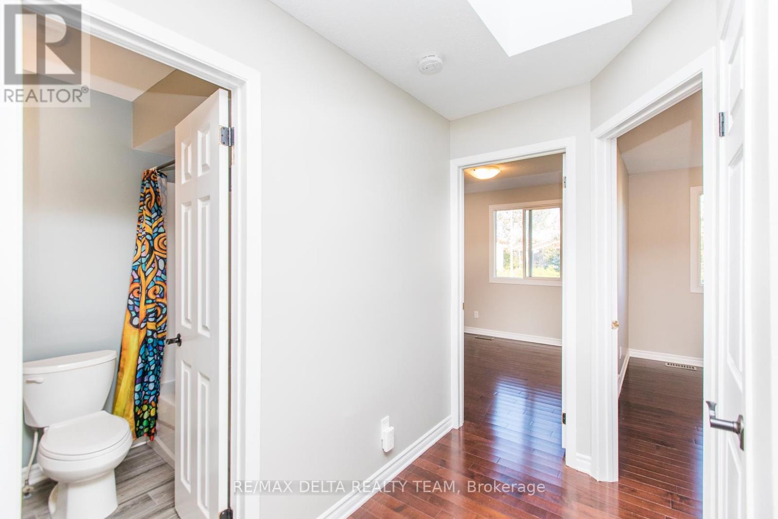 8 - 323 Monica Crescent, Ottawa, Ontario  K1E 3N6 - Photo 31 - X12921886