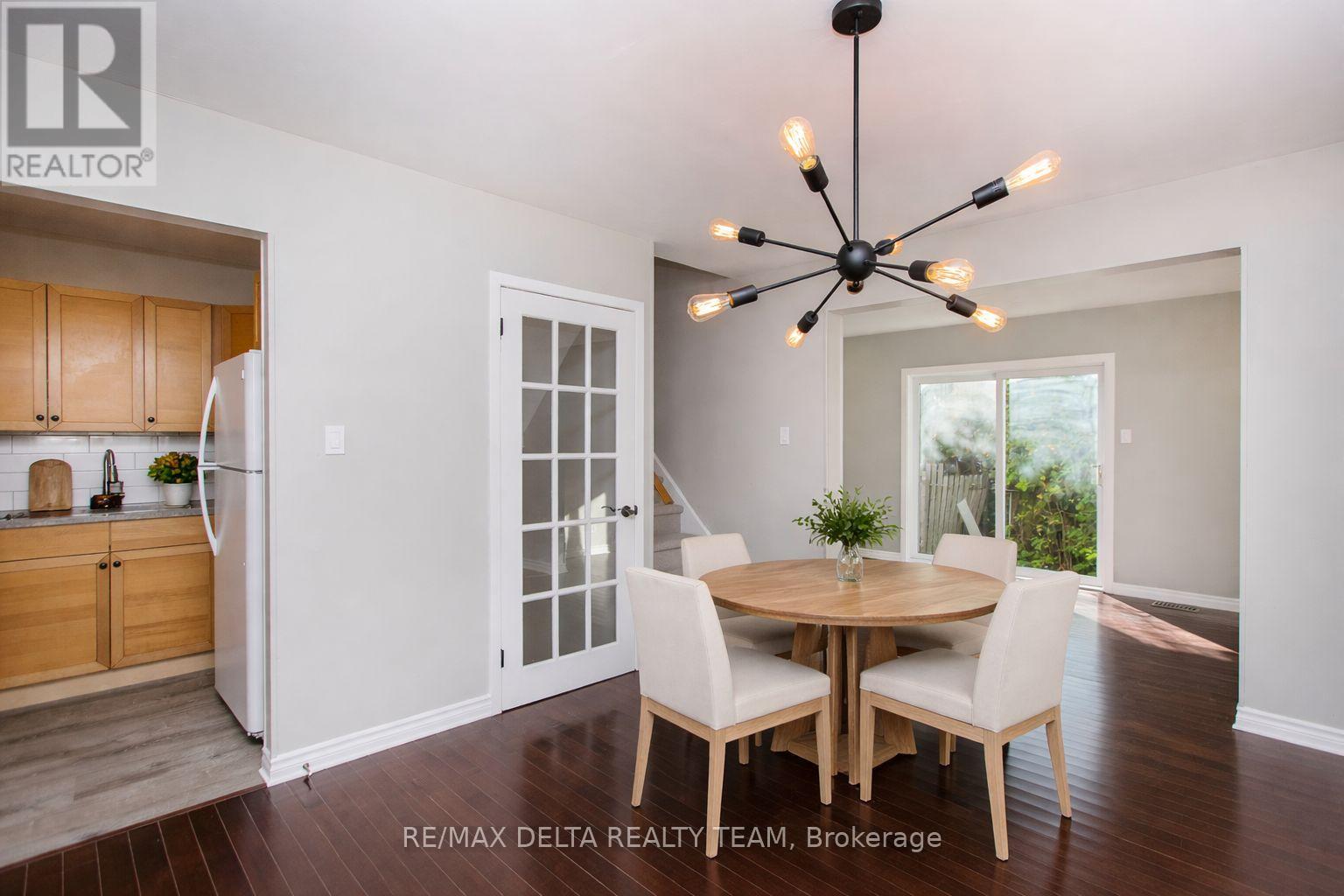 8 - 323 Monica Crescent, Ottawa, Ontario  K1E 3N6 - Photo 8 - X12921886