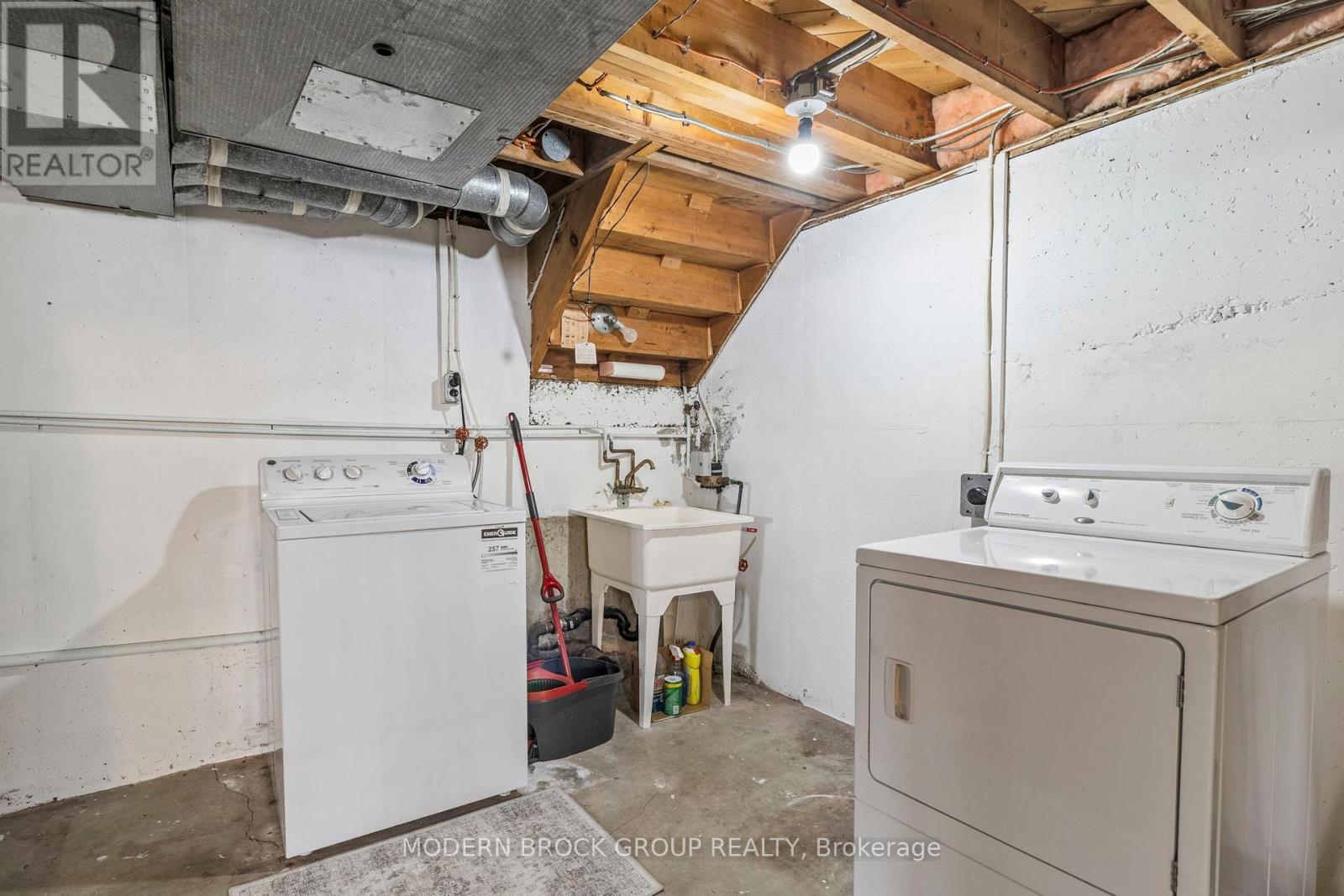 2 Woodlawn Place, Brockville, Ontario  K6V 2Z2 - Photo 35 - X12659206