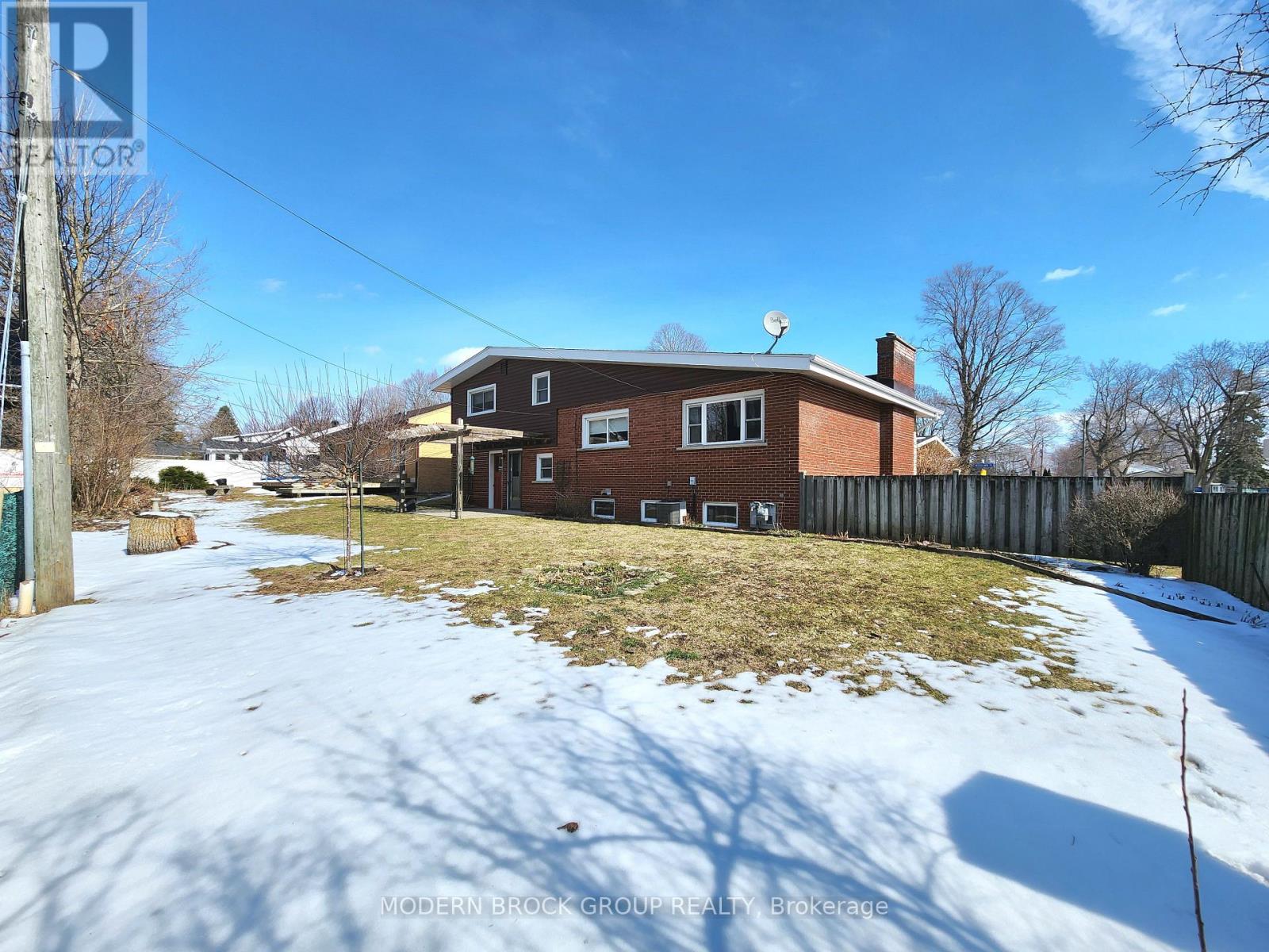 2 Woodlawn Place, Brockville, Ontario  K6V 2Z2 - Photo 39 - X12659206