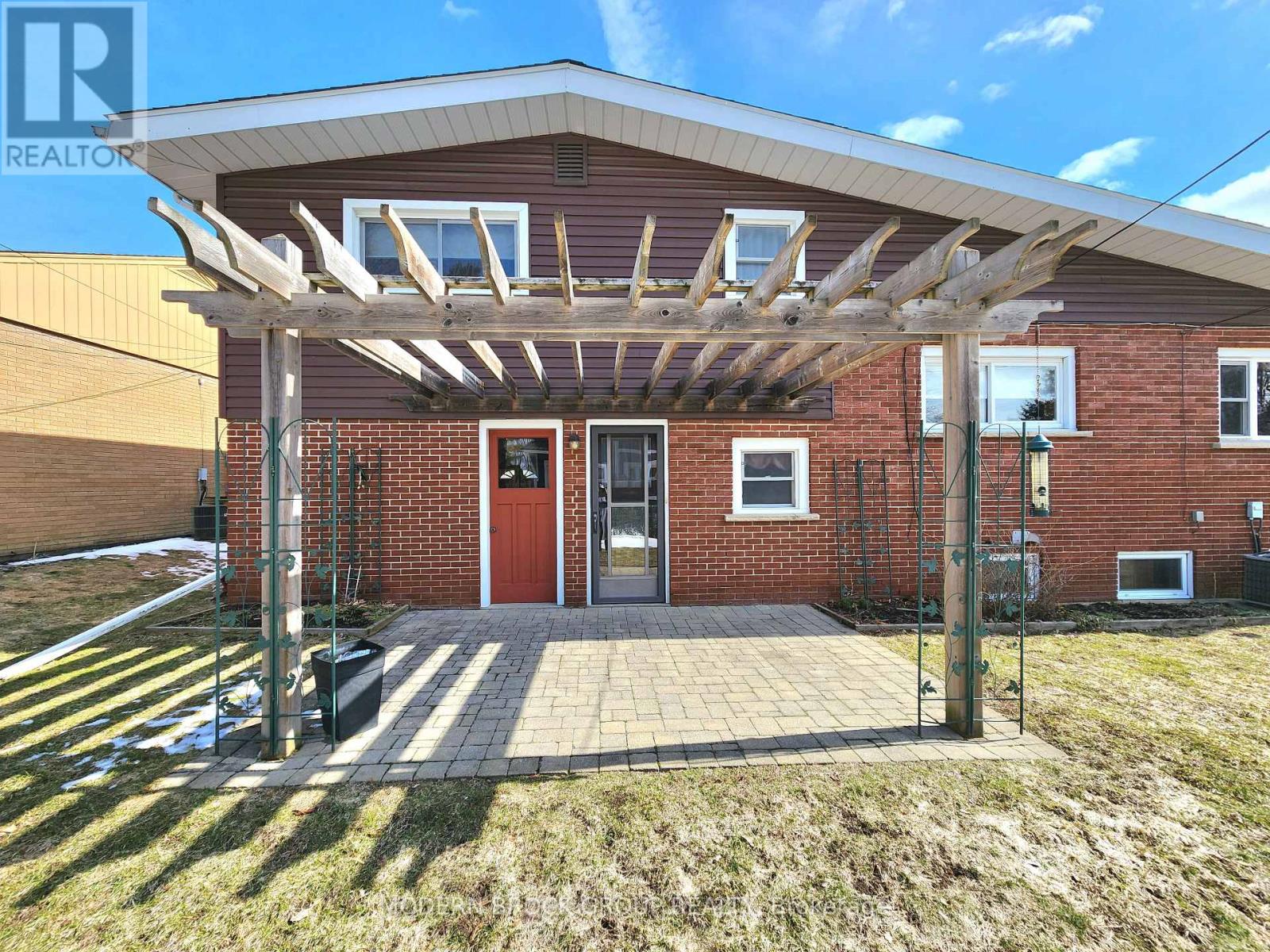 2 Woodlawn Place, Brockville, Ontario  K6V 2Z2 - Photo 37 - X12659206