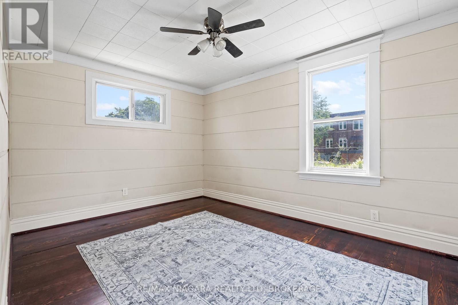 2 Carleton Street N, Thorold, Ontario  L2V 2A3 - Photo 21 - X12921850