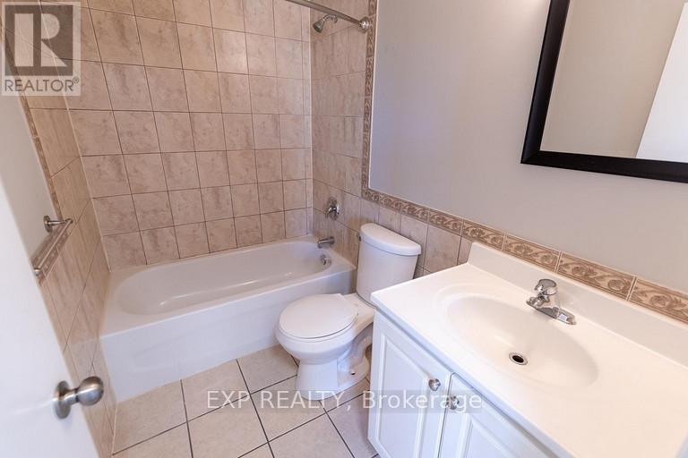 12 - 143 Westchester Crescent, St. Catharines, Ontario  L2P 2N8 - Photo 5 - X12921876