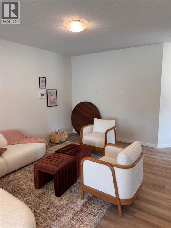 4 Wolf Hollow Road Se, Calgary, Alberta  T2X 5R8 - Photo 4 - A2250769