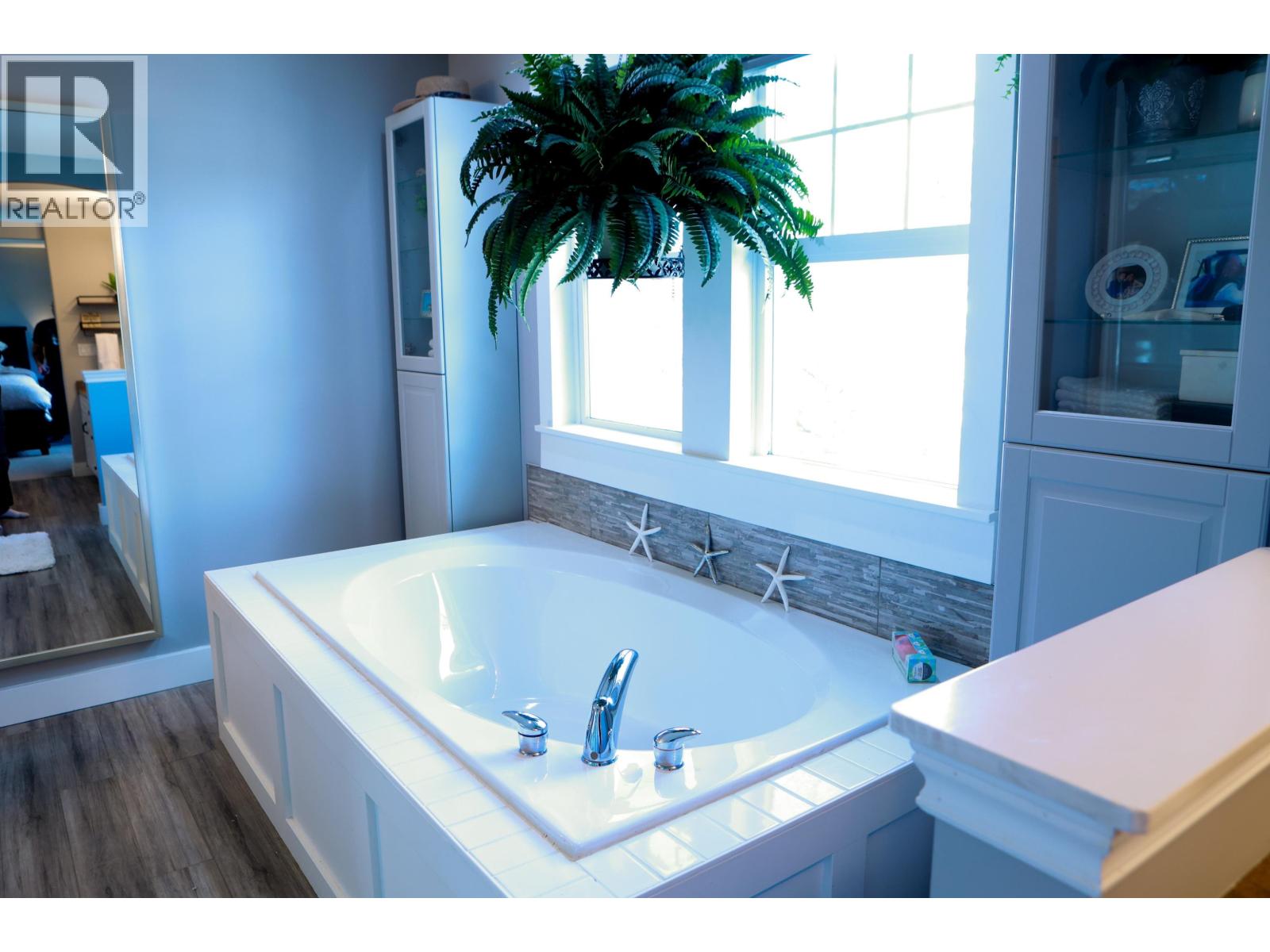 24170 Hill Avenue, Maple Ridge, British Columbia  V2W 2C9 - Photo 4 - R3100520