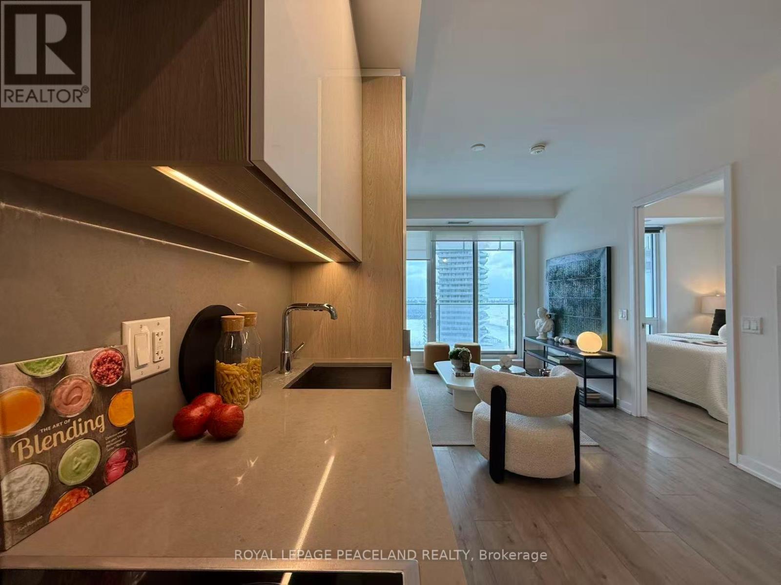 1710 - 28 Freeland Street, Toronto, Ontario  M5E 0E3 - Photo 9 - C12921848