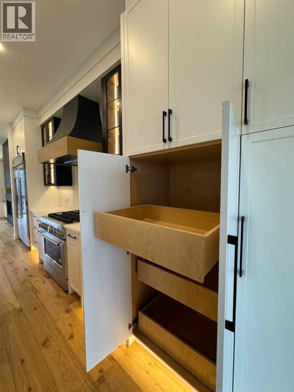 4711 19 Avenue NW, Calgary, Alberta  T3B 0S5 - Photo 6 - A2295021