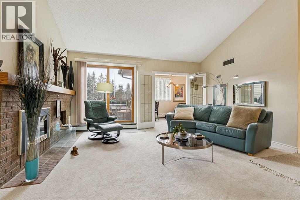 302, 2425 90 Avenue SW, Calgary, Alberta  T2V 4X8 - Photo 3 - A2296385