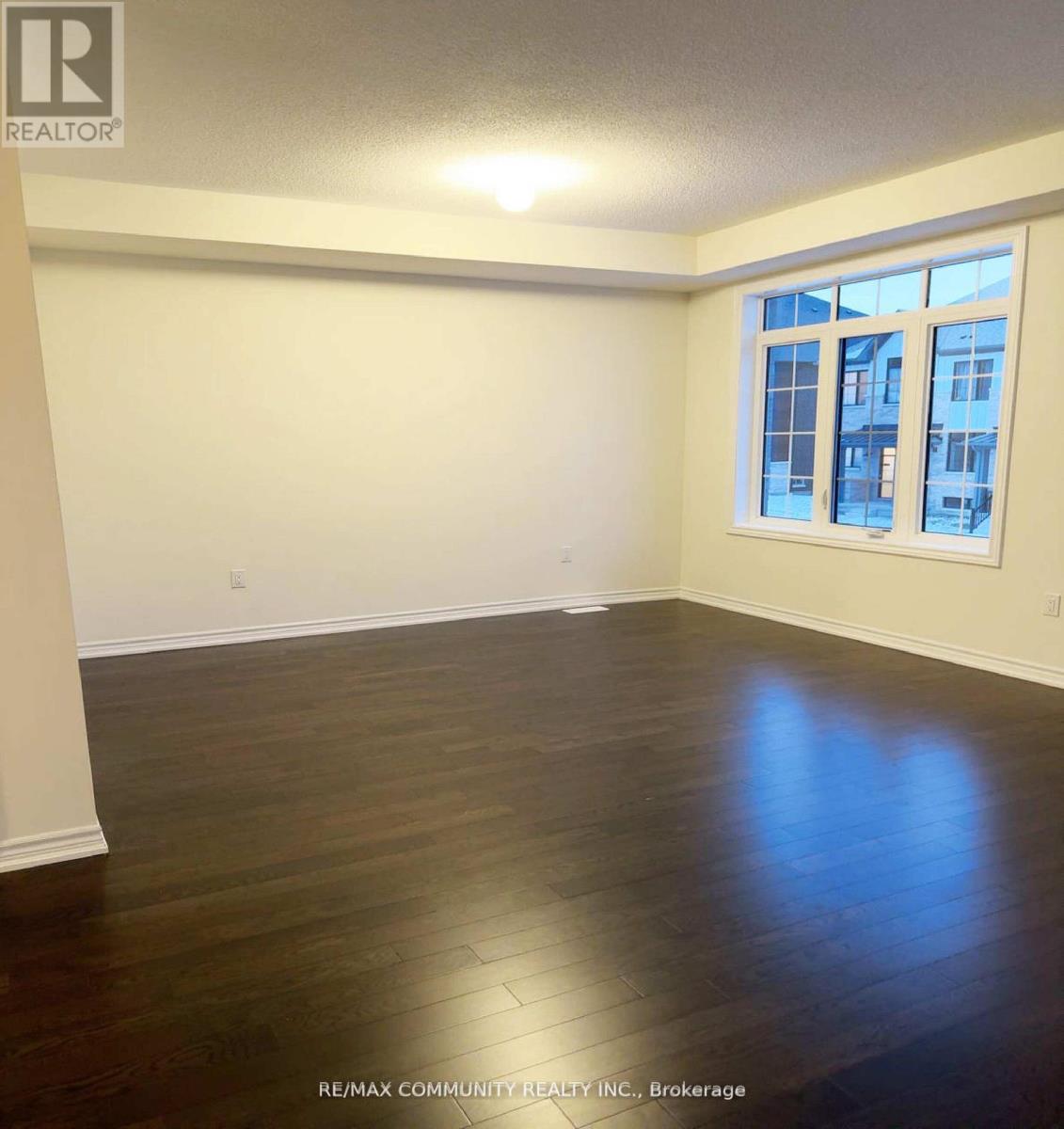 2634 Apricot Lane S, Pickering, Ontario  L1X 0M4 - Photo 4 - E12921840