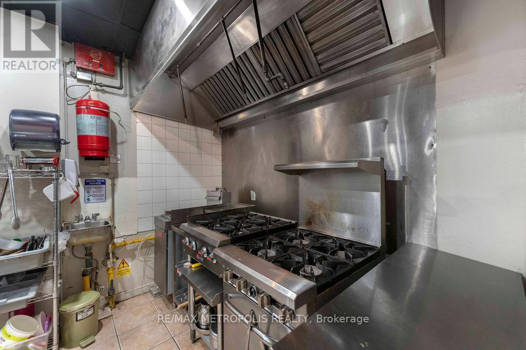 24 Simcoe Street N, Oshawa, Ontario  L1H 8C1 - Photo 19 - E12921852