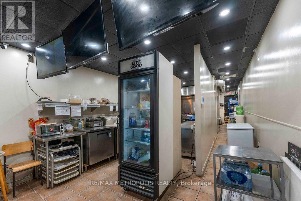 24 Simcoe Street N, Oshawa, Ontario  L1H 8C1 - Photo 6 - E12921852