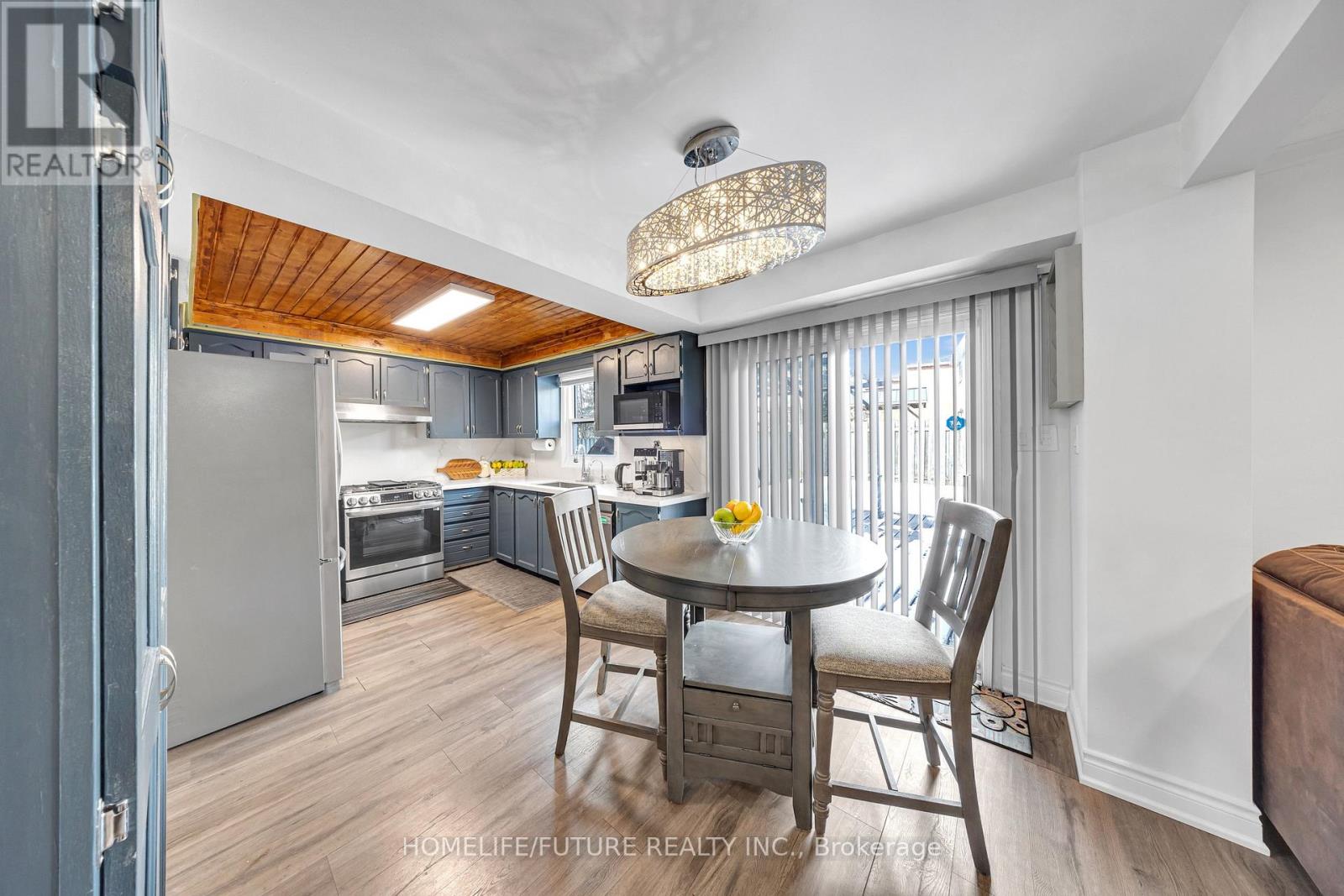 24 Adams Drive, Ajax, Ontario  L1S 5X1 - Photo 12 - E12921856