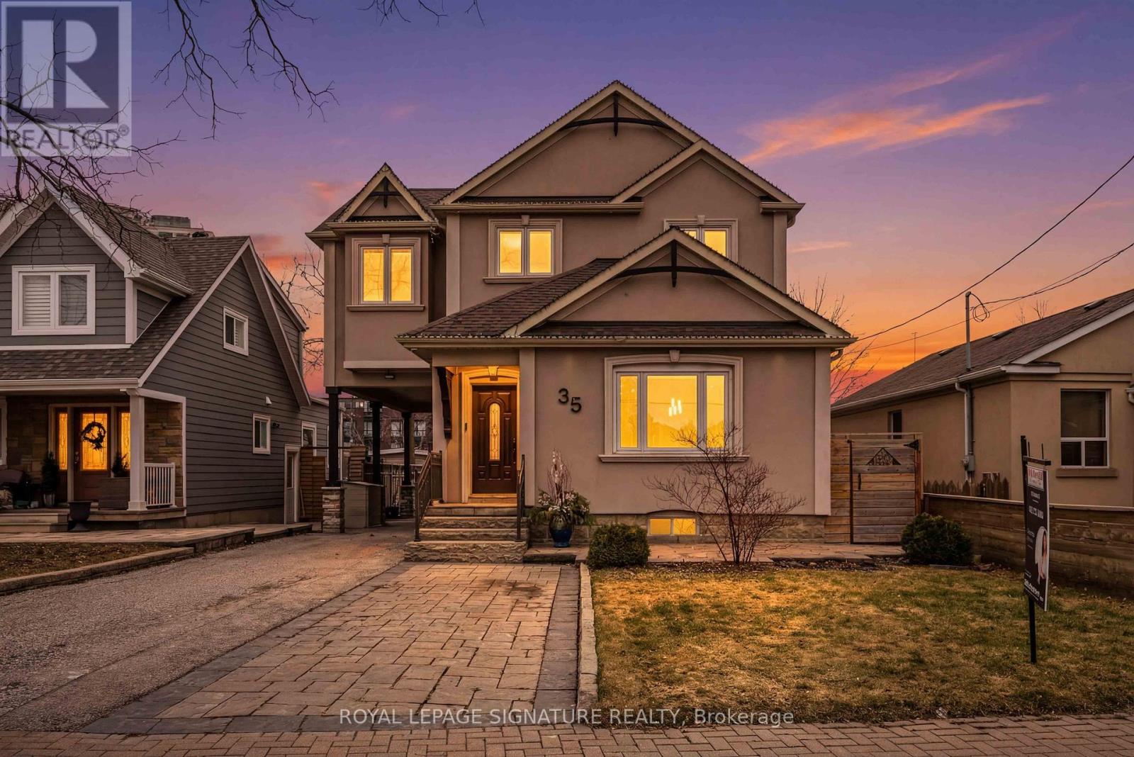 35 Rainbow Drive, Vaughan, Ontario  L4L 2K3 - Photo 2 - N12921894