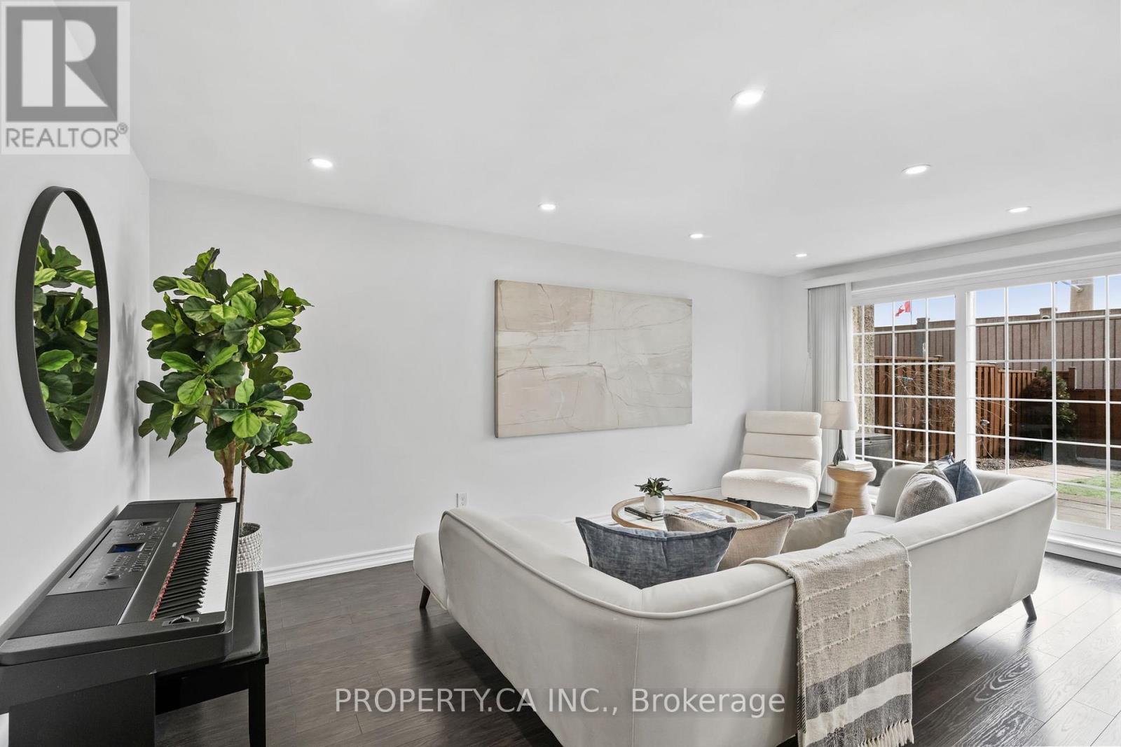 179 - 1055 Dundas Street E, Mississauga, Ontario  L4Y 3X6 - Photo 7 - W12921858