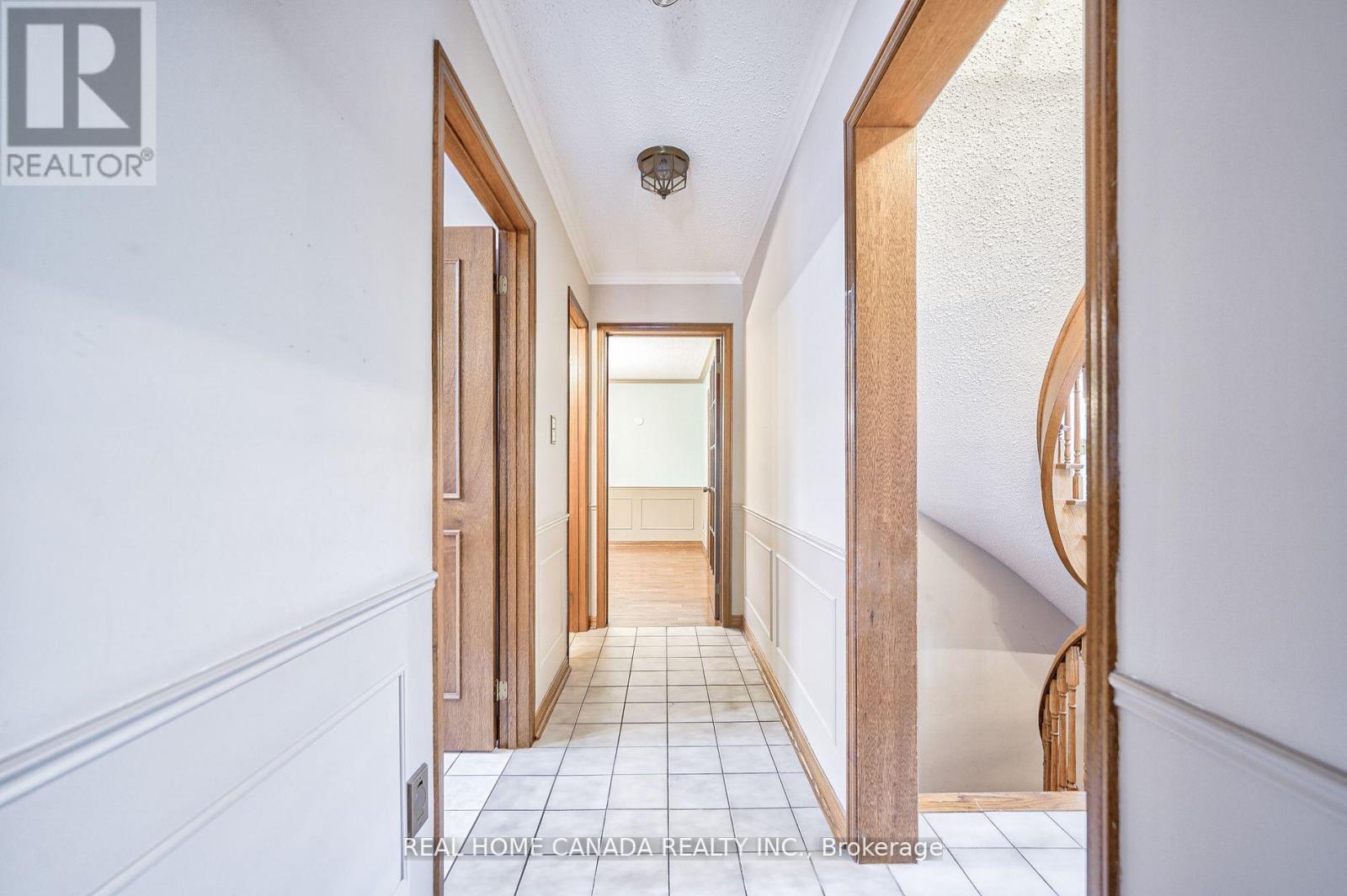 529 Pipers Green, Oakville, Ontario  L6M 1H2 - Photo 13 - W12921874