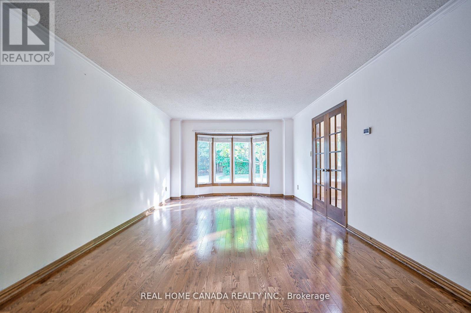 529 Pipers Green, Oakville, Ontario  L6M 1H2 - Photo 18 - W12921874