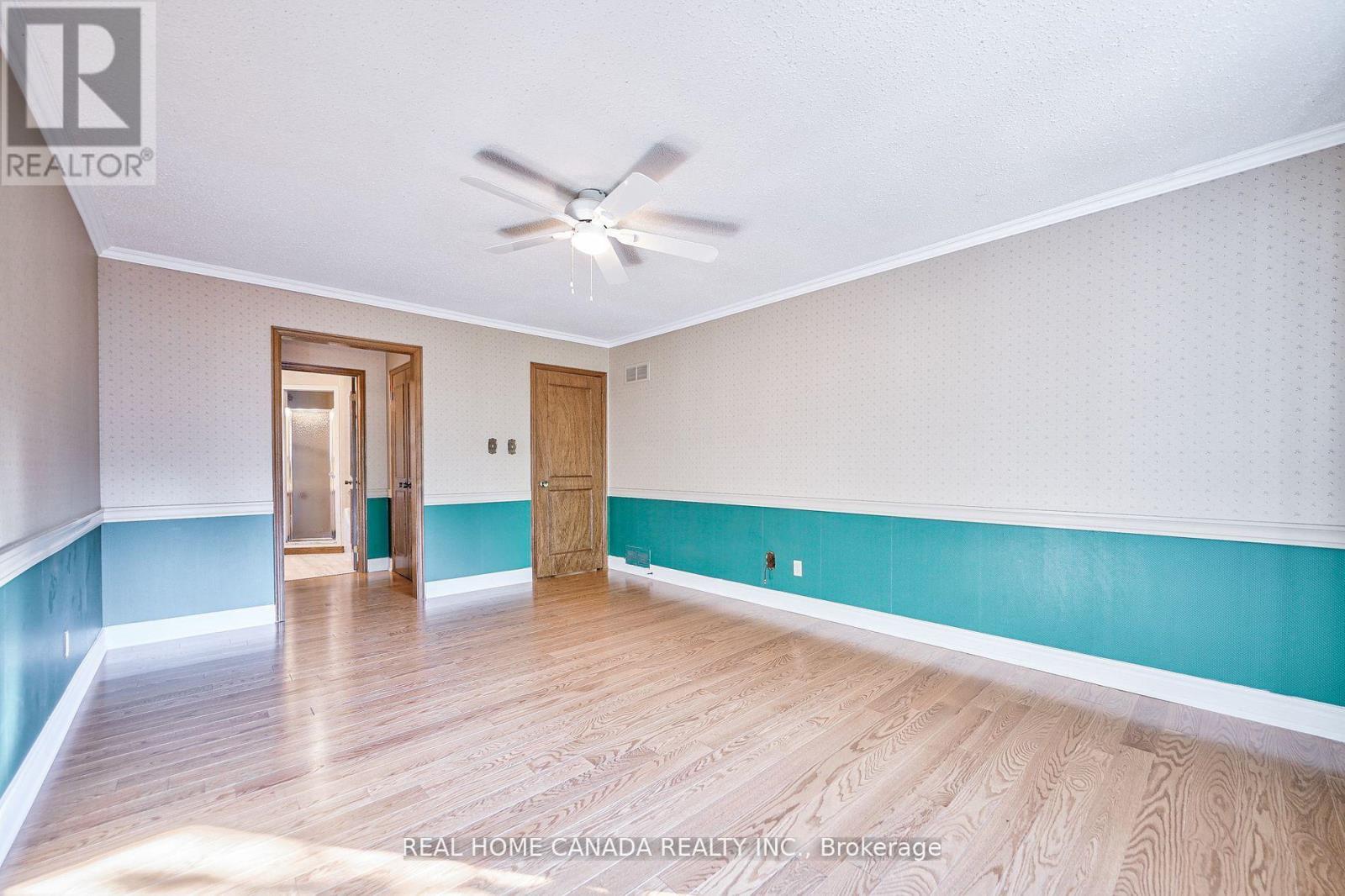 529 Pipers Green, Oakville, Ontario  L6M 1H2 - Photo 25 - W12921874