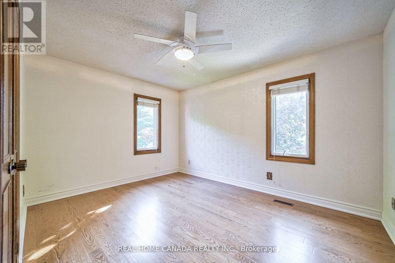 529 Pipers Green, Oakville, Ontario  L6M 1H2 - Photo 30 - W12921874