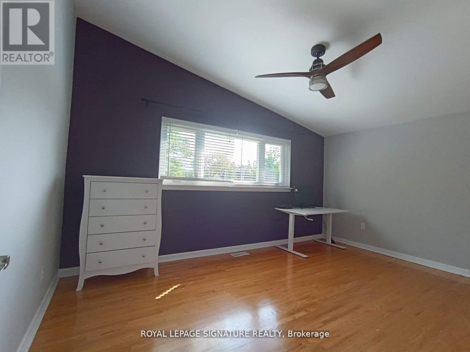 1306 Ludbrook Court, Mississauga, Ontario  L5J 3N9 - Photo 11 - W12921902