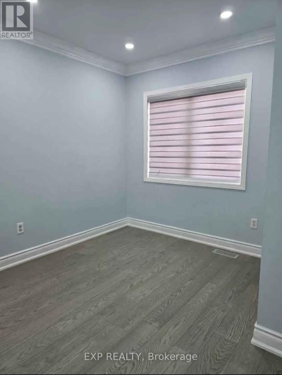 25 - 6399 Spinnaker Circle, Mississauga, Ontario  L5W 1Z4 - Photo 2 - W12921908