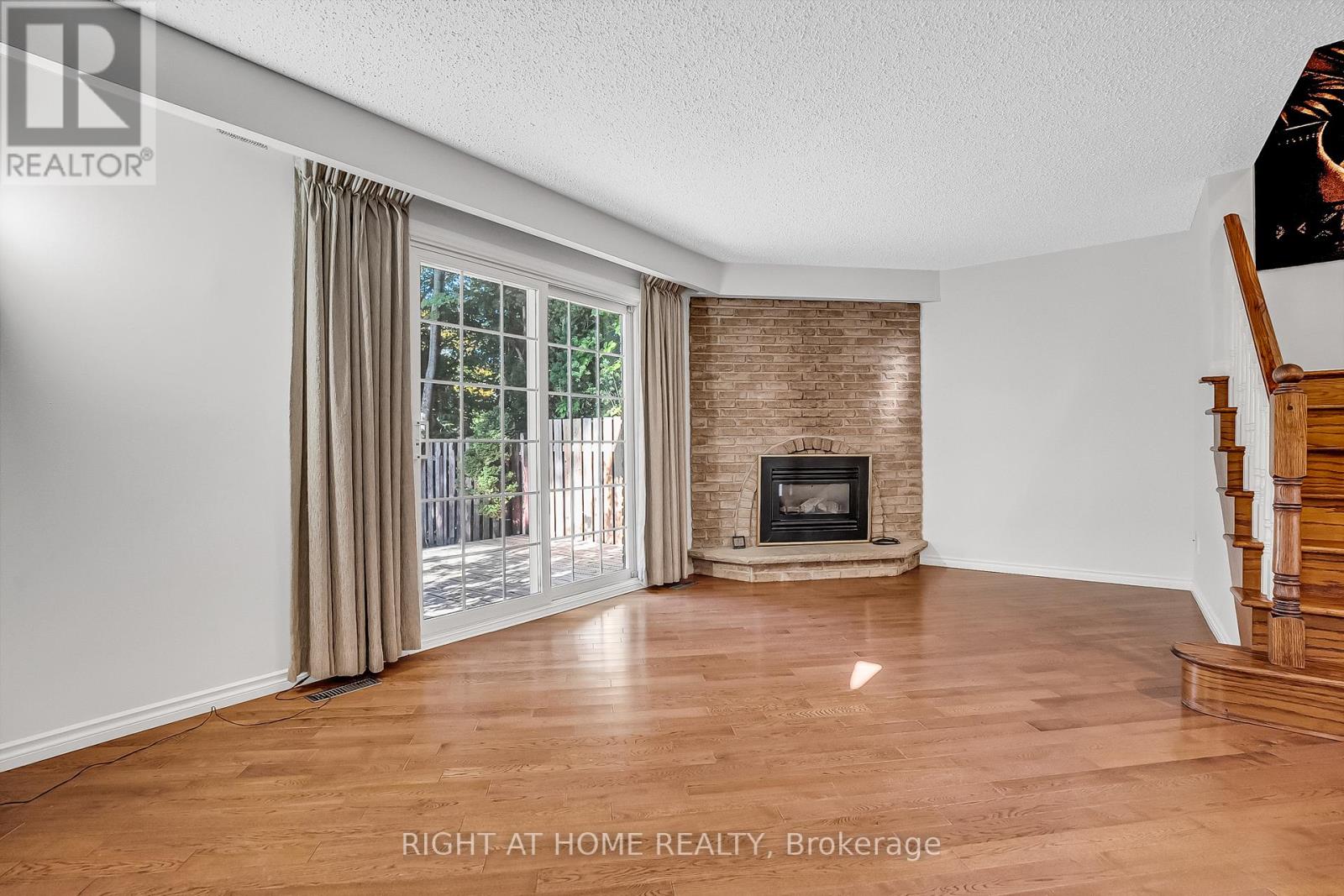 6842 Avila Road, Mississauga, Ontario  L5N 1R8 - Photo 10 - W12921910