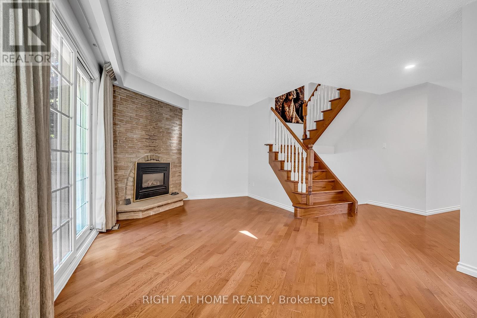 6842 Avila Road, Mississauga, Ontario  L5N 1R8 - Photo 11 - W12921910