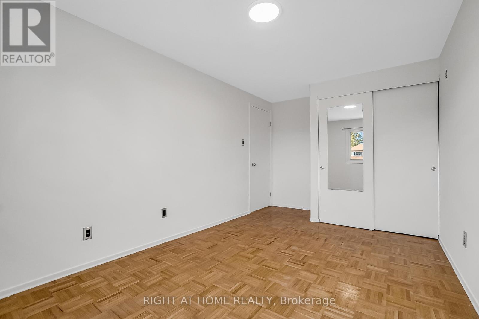 6842 Avila Road, Mississauga, Ontario  L5N 1R8 - Photo 28 - W12921910