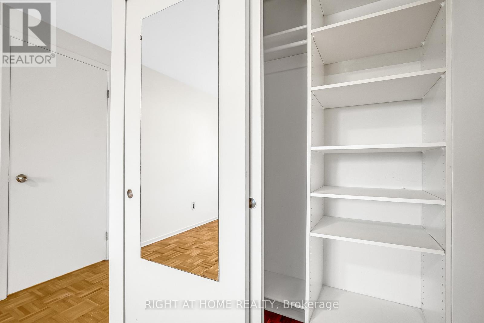 6842 Avila Road, Mississauga, Ontario  L5N 1R8 - Photo 29 - W12921910