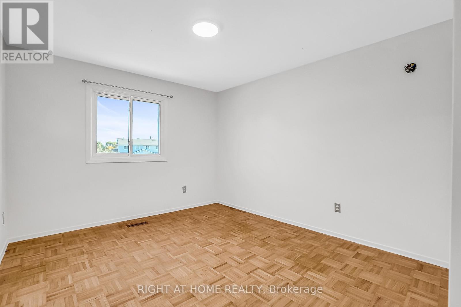 6842 Avila Road, Mississauga, Ontario  L5N 1R8 - Photo 30 - W12921910