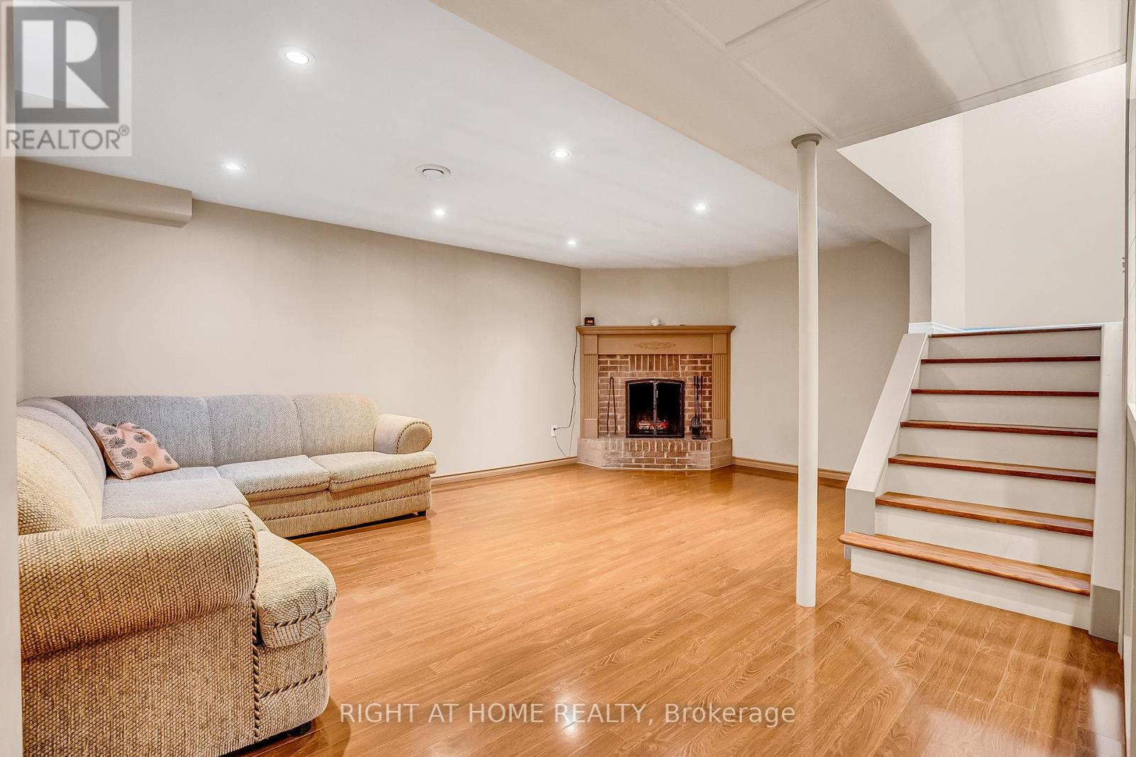 6842 Avila Road, Mississauga, Ontario  L5N 1R8 - Photo 36 - W12921910