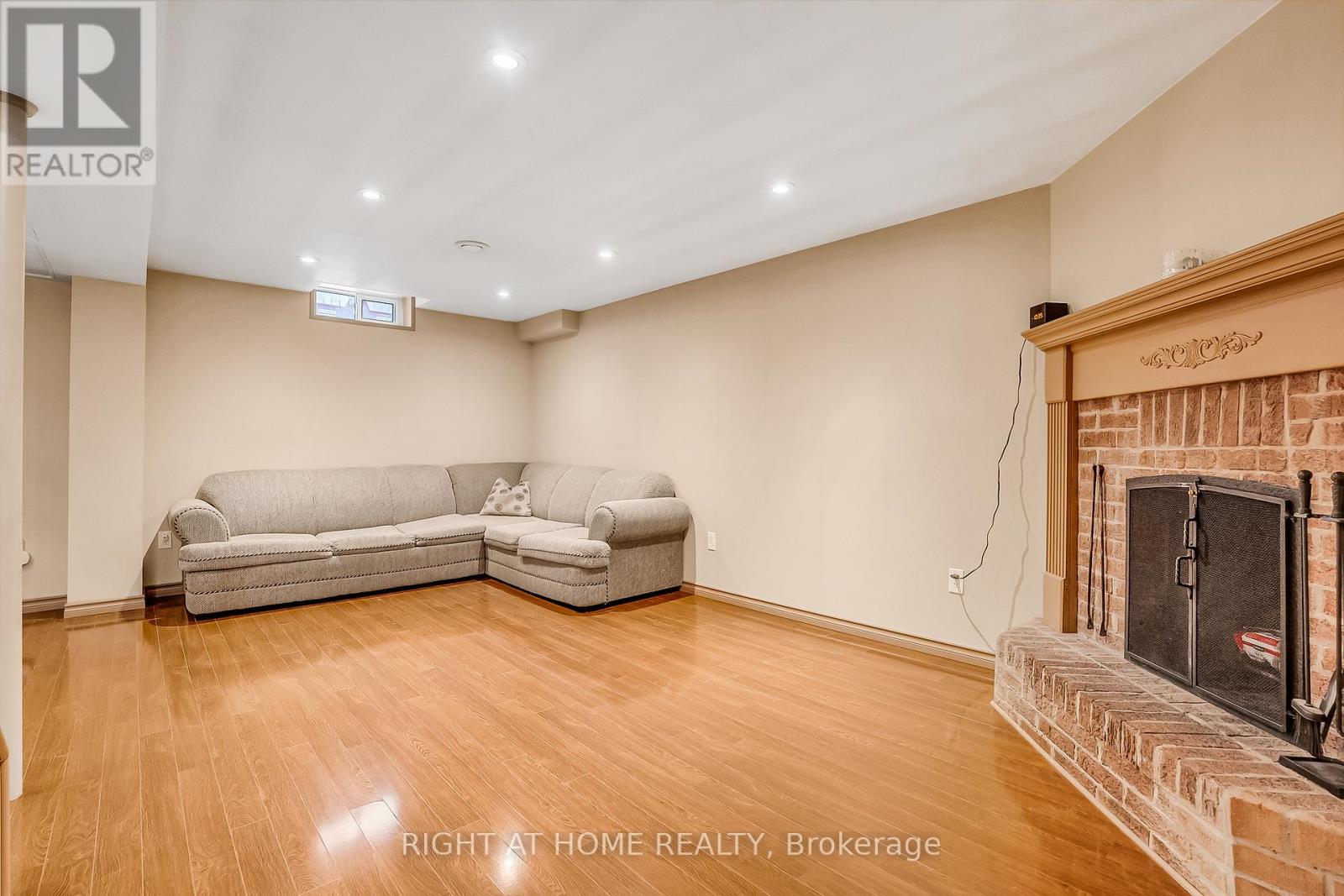 6842 Avila Road, Mississauga, Ontario  L5N 1R8 - Photo 37 - W12921910